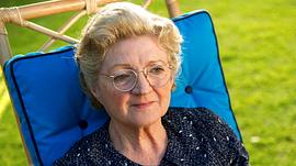 朱莉亚·麦肯齐