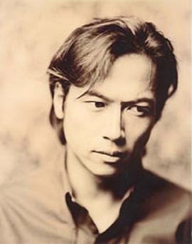 三上博史