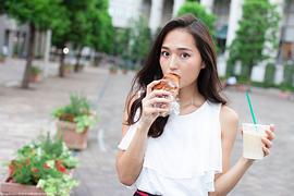 山贺琴子