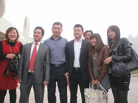 李佳明