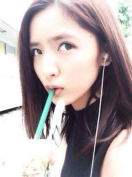 藤井萩花