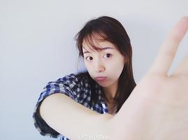 李依伊