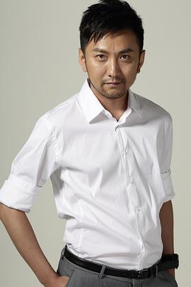 李华