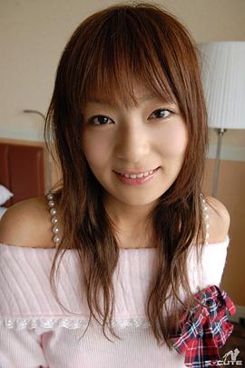 持田茜