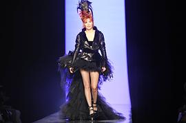 玛莲·法莫
