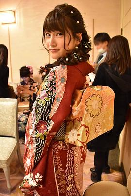 入山杏奈