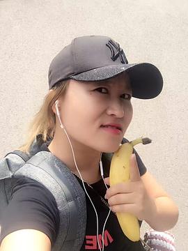 梁爽