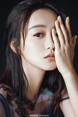 何泓姗