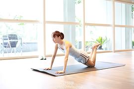 胡静