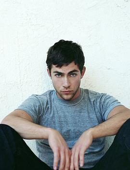 Evan Dumouchel