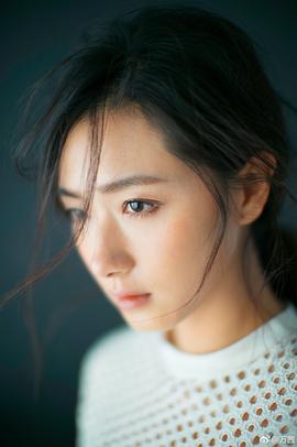 万茜