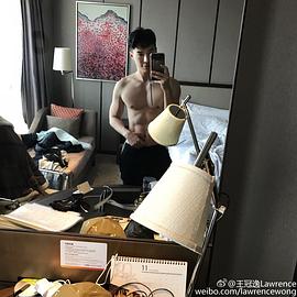 王冠逸