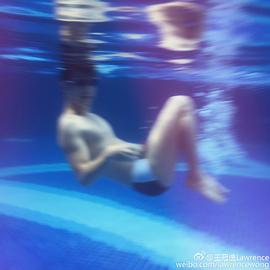 王冠逸