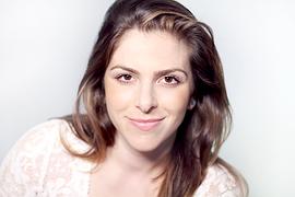 Alexa Kahn