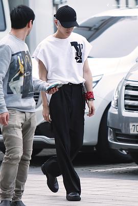 李泰容