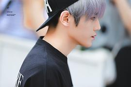 李泰容