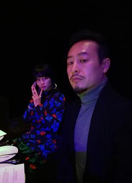 张颂文