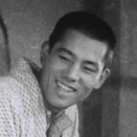 笠智众