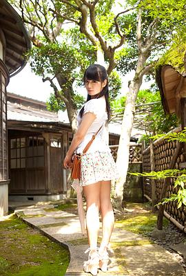 栗林里莉