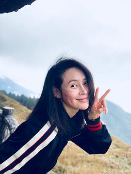 于明加