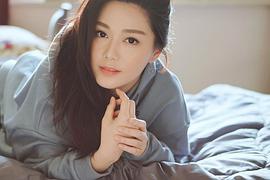 汤洛雯