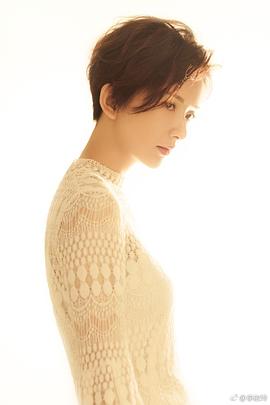 李依玲