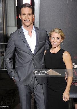 瓦德·霍尔顿
