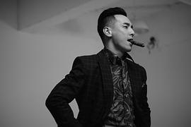 任彬