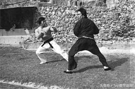 杨斯