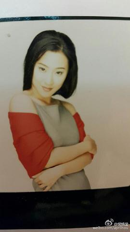 侯炳莹
