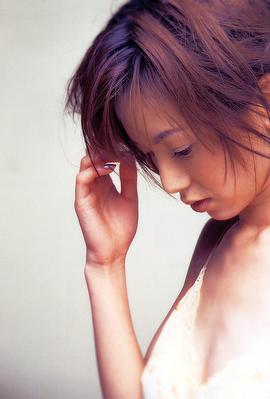 小宫理英