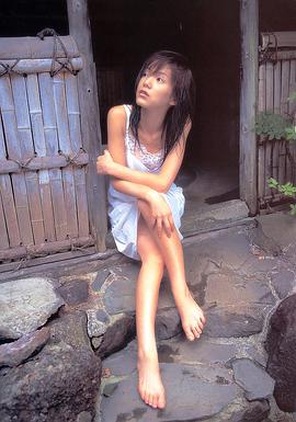 小宫理英