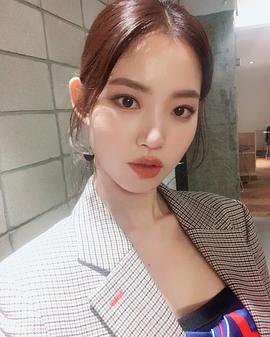 黄胜妍
