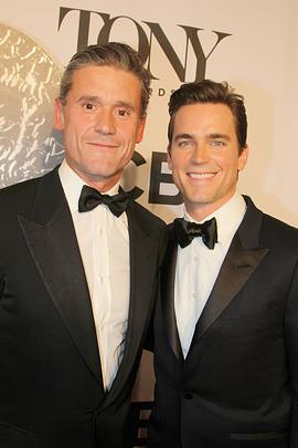 Simon Halls