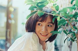 李依伊