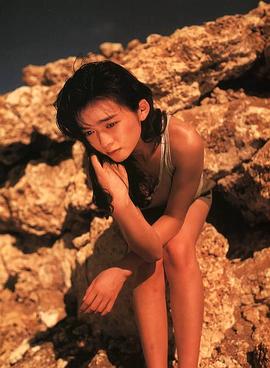 秋元知美