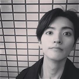 山本凉介