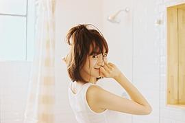 李依伊