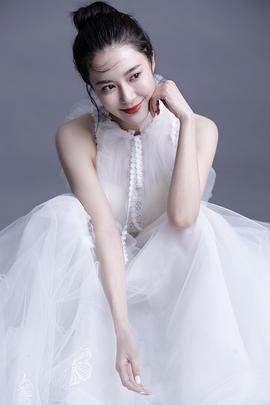 胡然