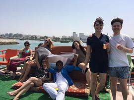 娜塔莎·亨斯屈奇