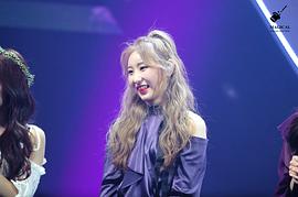 李彩燕