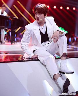 杨昊铭
