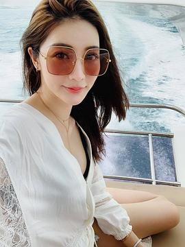 吴亚馨