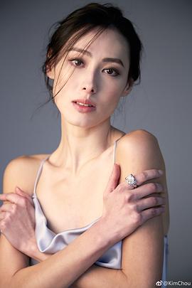 梁洛施