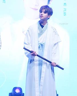 拉塔维·吉沃叻拉
