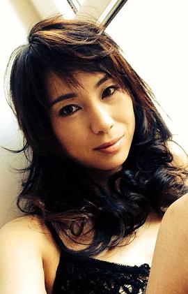 立原麻衣