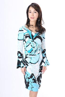 立原麻衣