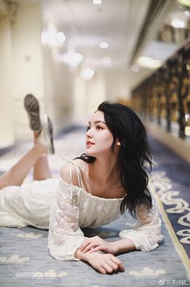 李思彤