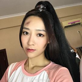 侯佩岑