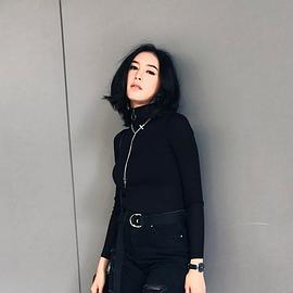 蓝蓝琳·德加莎·维
